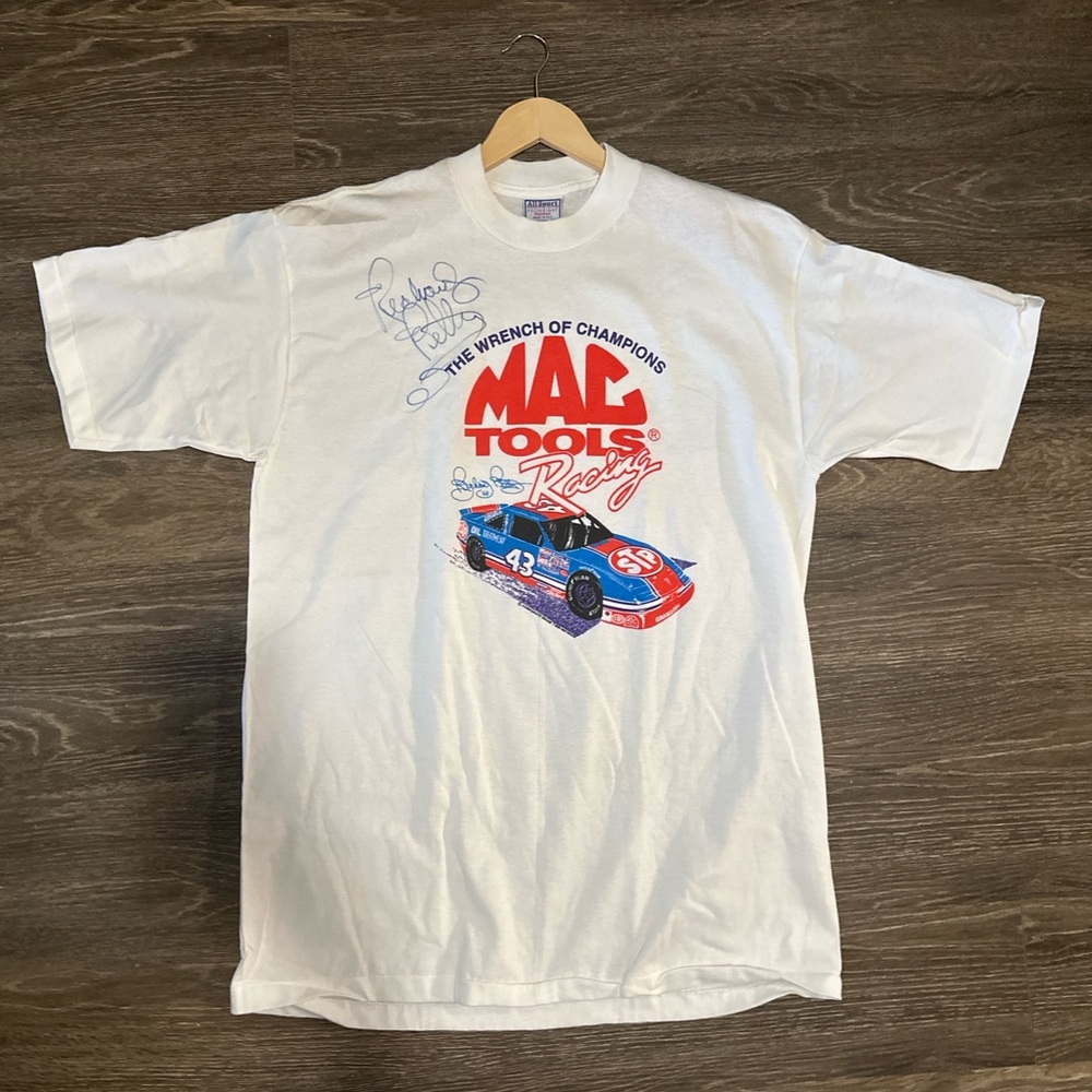 Autographed 90’s XL Richard Petty Mac Tools Racing T-Shirt
